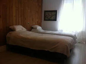Three rooms in an ancient house - Image 5