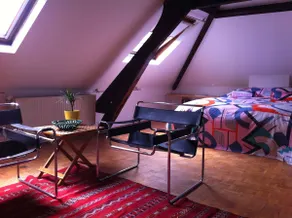 Three rooms in an ancient house - Image 4