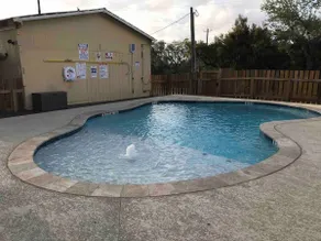 Private Pool•Hot Tub•2 Separate houses! - Image 4