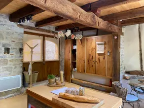 La Chouette, Cozy Retreat with Breathtaking Views - Image 4