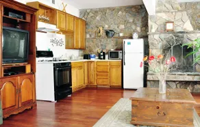 Charming suite in West Portal area - Image 3