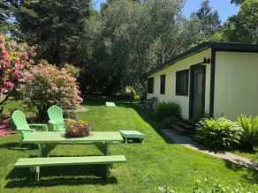 The Shed Guesthouse - Image 2