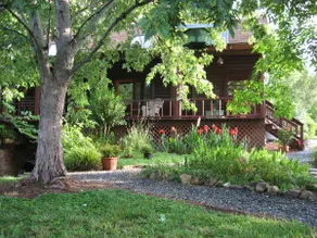 Log Home in einer Retreat-Einstellung - Image 2