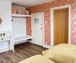 4 bed loft apartment near Longleat - Image 5