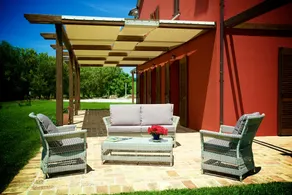 Villa con piscina privada, aire acondicionado y putting green a 10 km del mar. - Image 4