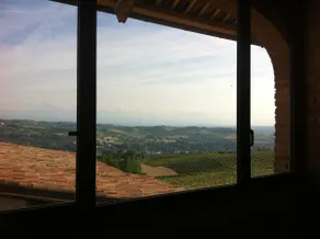 Amazing Langhe and Tasty Red Wine - Image 2
