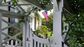 Private mother-in-law studio apartment. - Image 2