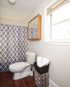Elinor place-Northshore .5 miles to Frazier 2 bed - Image 2