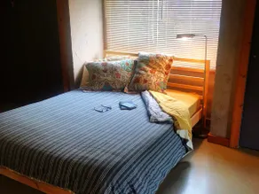 Glamping Cabin at Loon Lake Guesthouse - Image 5
