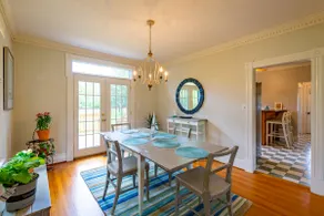 Irvington Country Getaway House - Image 5