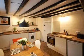 No 88 UPPER ST GILES - Elegant, Stylish Townhouse - Image 4