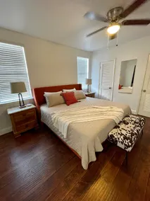 La Vida Dallas Perfectly Located - Image 4
