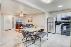 My Cozy Duplex “A” in the Heart of West Side - Image 3