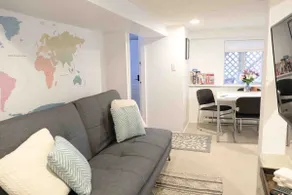 Cozy Private Basement Suite in Mount Pleasant - Image 5