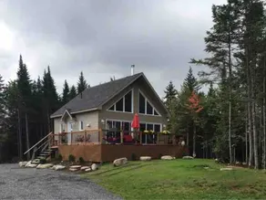 Small house in the woods - Image 4