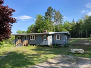 Family Chalet Huge Yard Near Bike Hike Swim Golf! - Image 5