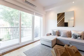 Spacious 2 Bedroom Condo in Little Italy - Image 4