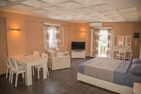 Portogavrio Apartment - Image 3
