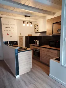 Playhouse - Image 3