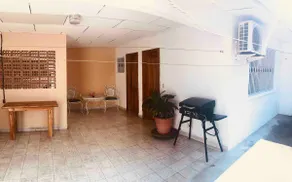 Guest Suite in an Excellent Location - Image 5