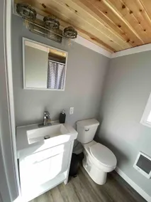 Beach House Bungalow - Image 5