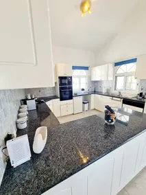 Villa Elysium, 3 bedrooms, pool, sea view & wifi - Image 4