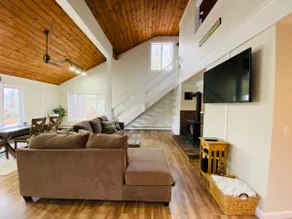 Moat Brewery Townhouse, North Conway - Image 2