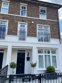Beautiful town house in the heart of Knutsford - Image 2