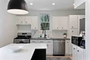 Gorgeous! Modern 3 Bed Home by Lake Mtka & Wayzata - Image 4