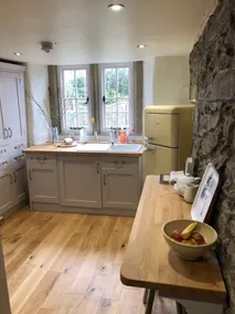 Grade II listed Cottage with Sauna in Bakewell - Image 4