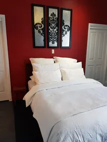 Memorial Side Serviced Apartment - Image 4