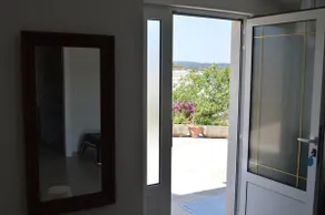 Studio apartment with heart! - Image 4