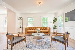 SailHouse Downtown Mystic Lux 2BR Family Getaway 3 Min Walk - Image 3