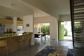 Dwell House Downtown - Image 4