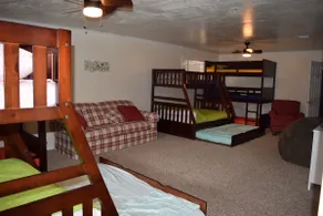 The Family Lodge (Sleeps 30 people!) - Image 4