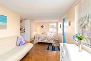 ☀️Sleeps 14 in 2 side-by-side apartments! - Image 5