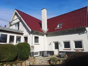Wonderful villa with free parking and views - Image 4