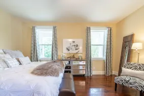 Charming Contemporary 3-4 bedroom Country Home - Image 5