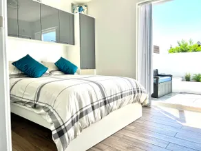 The Nest with free parking and private patio - Image 2