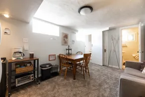 Cozy basement suite in beautiful garden setting! - Image 4