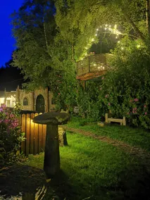 Luxury rustic retreat with hot tub in Glendalough - Image 2