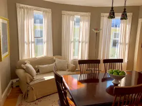 Beautiful Three Bedroom - Image 3