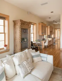 Private One Bedroom Loft Space in Downtown Bastrop - Image 2