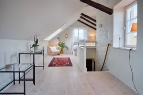 Charming Penthouse in central Old Town - Image 3