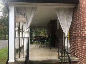 Greenbrier River Country Retreat - Image 3