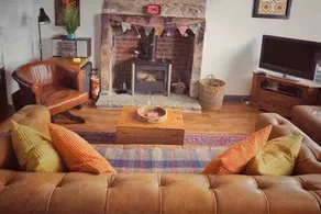 19th century cosy cottage - Image 2