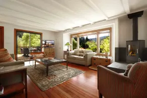 RIVER SONG Summer Boats/River Hot Tub Sunny Deck - Image 5