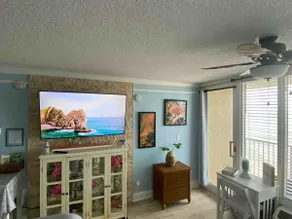 Daytona Beach Ocean Front View Getaway - Image 4