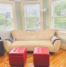Oceanside 3 Bed Private Apt in a Victorian House - Image 5