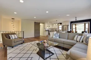 Designer Rental in Excelsior - walk to everything! - Image 2